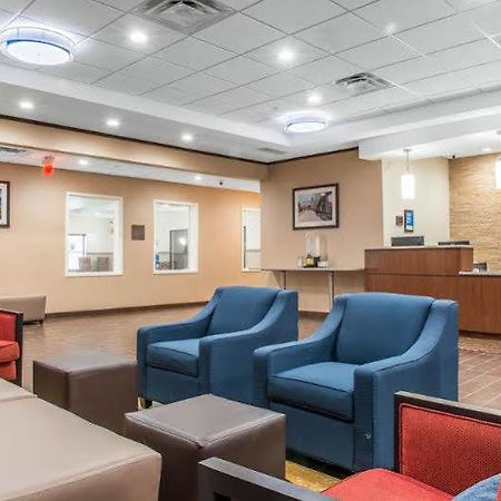 Comfort Inn & Suites พิตต์สเบิร์ก ภายนอก รูปภาพ